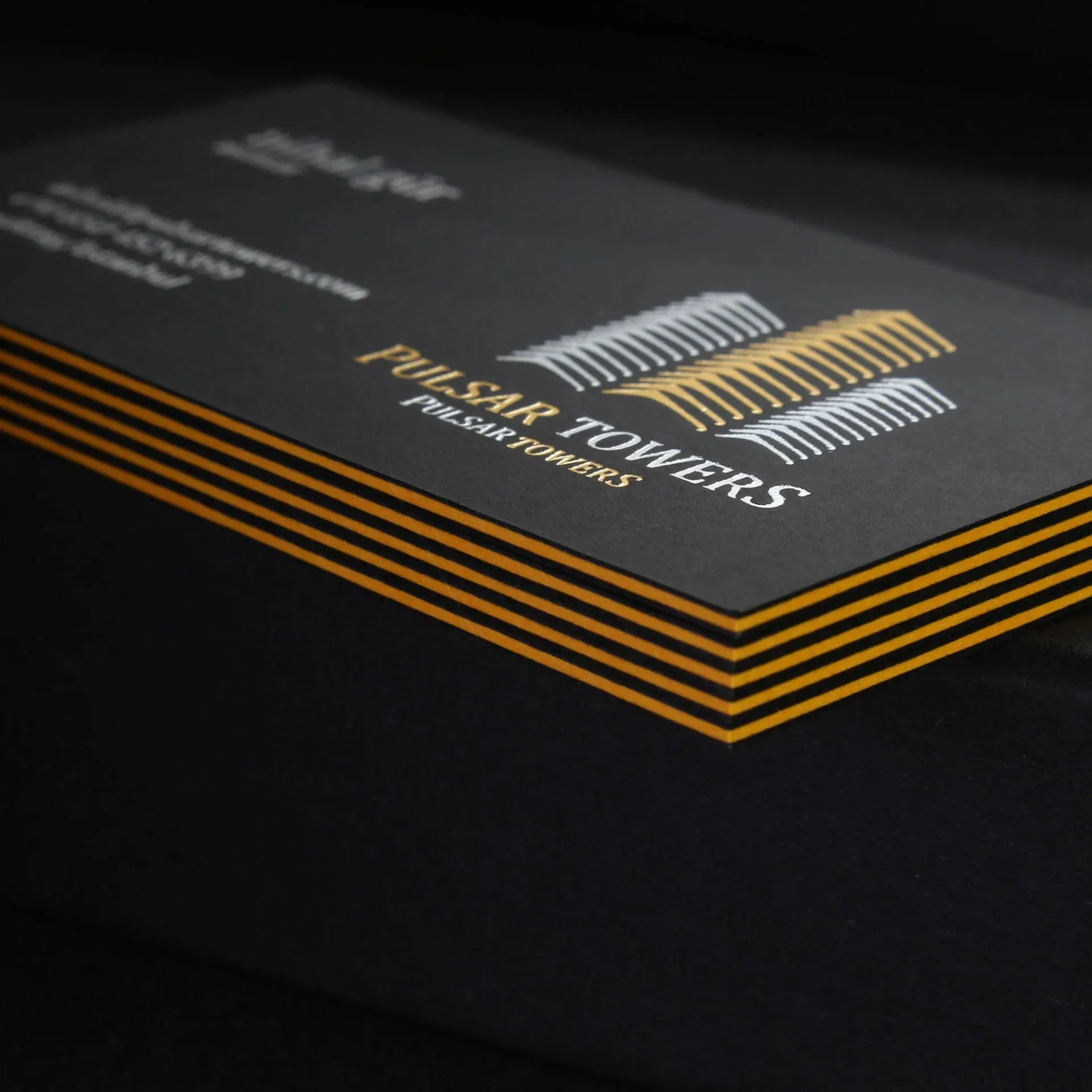 Süet Siyah Fantazi Kağıt +Yaldız Baskılı + Sarı Ara Kartonlu + Tripleks Sıvamalı   500 Adet