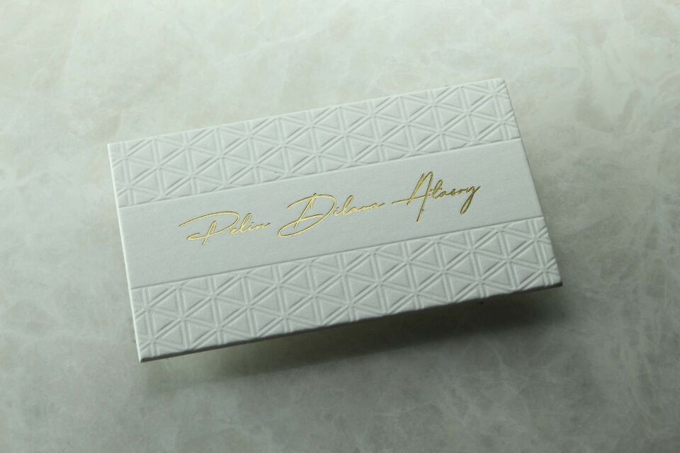 Fantazi Beyaz Kağıt +Yaldız ve Ezma Baskılı +  Dubleks Sıvamalı  500 Adet