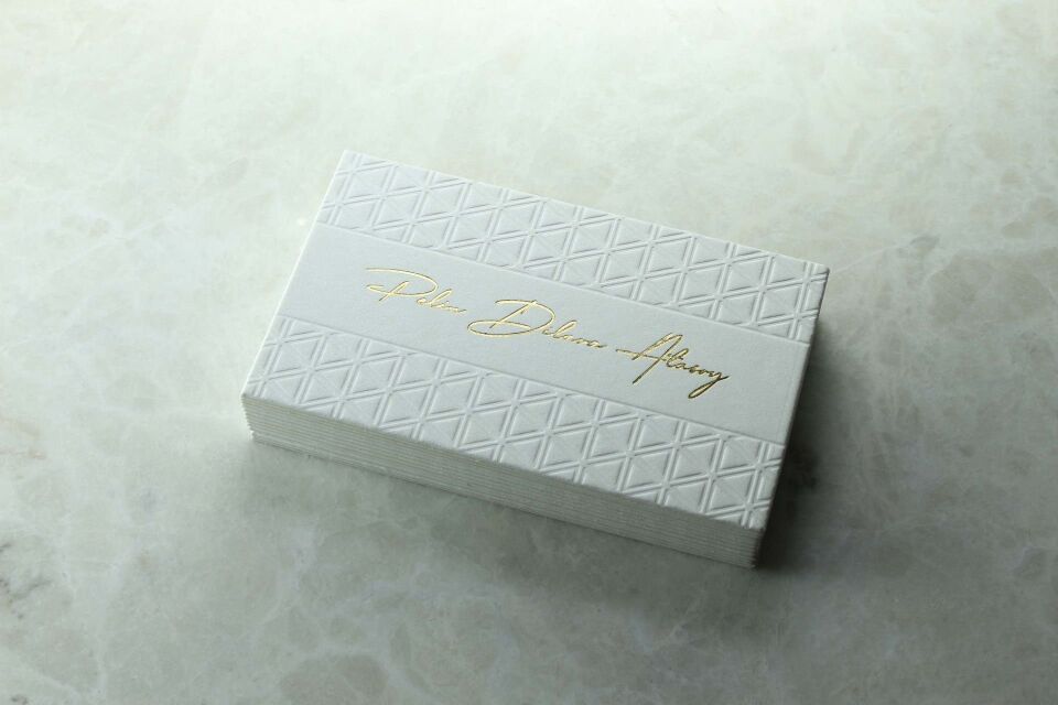 Fantazi Beyaz Kağıt +Yaldız ve Ezma Baskılı +  Dubleks Sıvamalı  500 Adet