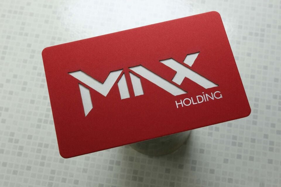 Fantazi Kırmızı +Beyaz Kağıt  Yaldız Baskılı + Renkli Baskılı   Lazer Kesim + Dubleks Sıvamalı  500 Adet