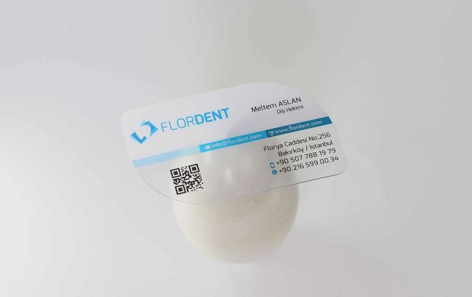 PVC Şeffaf + Özel Kesim + Renkli Baskılı + Kabartma Laklı  500 Adet