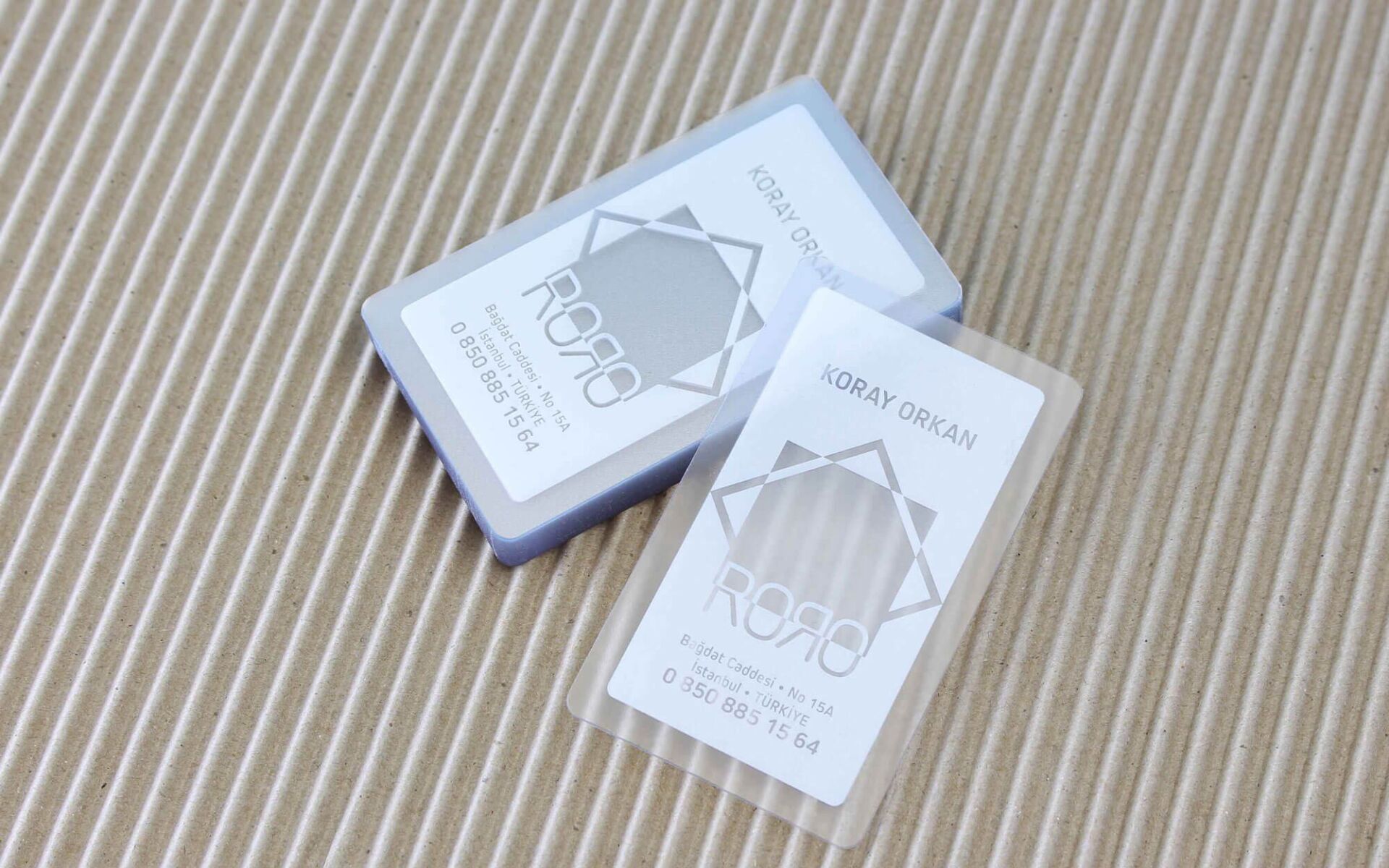 PVC Şeffaf + Renkli Baskı + Kabartma Laklı   500 Adet