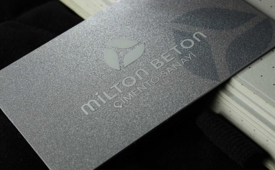 Kalın PVC + Gümüş Simli Yüzey + Yaldız Baskılı + Çift Yönlü + Renkli Baskılıㅤㅤㅤㅤㅤㅤㅤ500 Adet